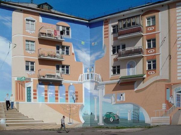 Prachtig beschilderd flatgebouw
