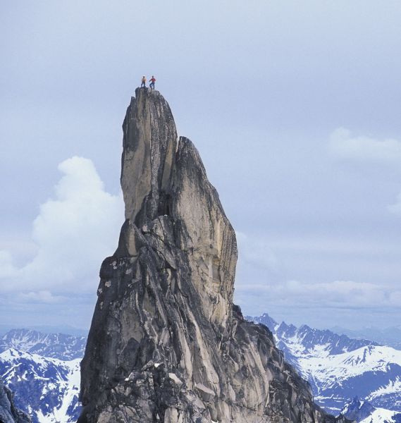 Bergbeklimmers op de top